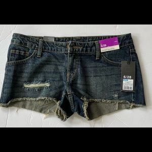 mossimo denim low rise jean short NWT size 6/28